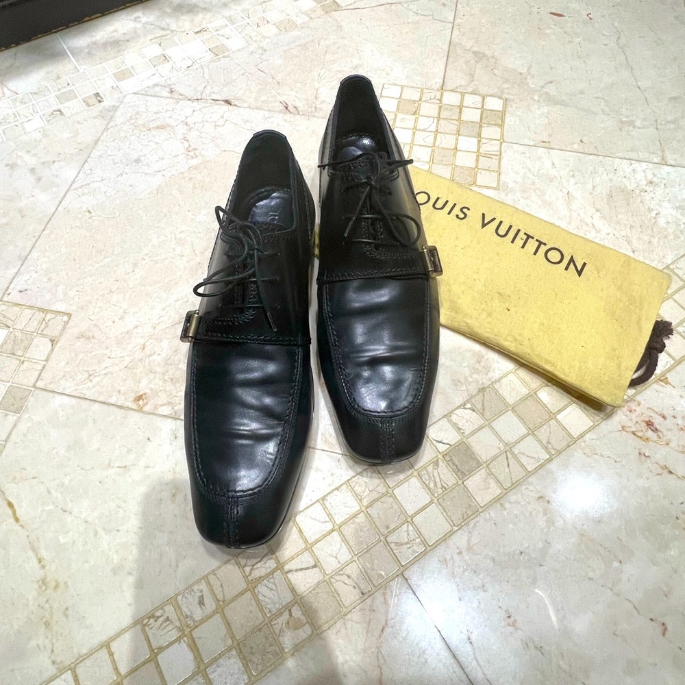 Louis Vuitton mens dress shoes